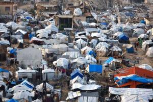 إسرائيل تلوح بإيقاف عمل منظمات دولية في غزة عام 2026