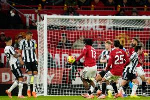 دورغو يوقّع عودة الشياطين الحمر