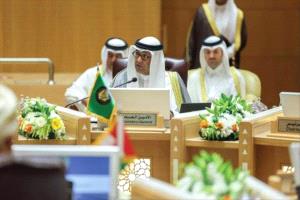 القمة الخليجية تؤكد وحدة اليمن وتدعو للسلام الشامل
