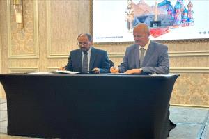 المهرة تعبر حدود التعليم: اتفاقيات دولية تفتح آفاقاً أكاديمية جديدة