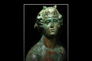 صنعاء تعترف للمرة الأولى بـ"الثلاثية المدمرة" للآثار اليمنية