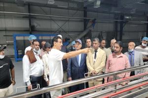 نائب وزير الصناعة يطلع على الأداء التجاري والصناعي في سقطرى ويعزز دعم الاستثمار