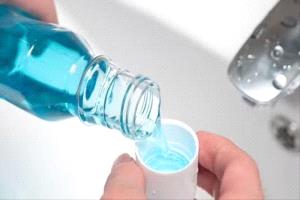 المواظبة على غسول الفم قد ترفع ضغط الدم وفق دراسات حديثة