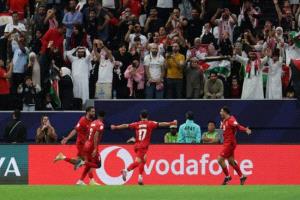 الأردن يُقصي مصر بثلاثية نظيفة ويواصل تألقه في كأس العرب