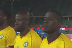 "خطأ فادح" أثناء عزف النشيد المصري بمباراة زيمبابوي