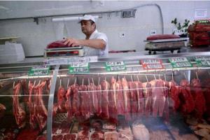 الصين ترفع الرسوم على واردات لحوم الأبقار لحماية صناعتها المحلية