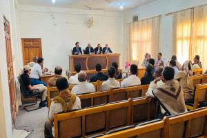 الكثيري وباعوم يتفقدان سير العمل في المجمع القضائي بسيئون