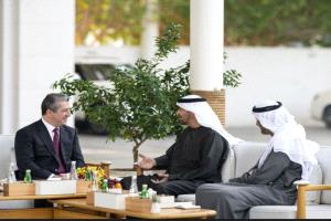 محمد بن زايد يستقبل رئيس حكومة إقليم کردستان العراق في أبوظبي