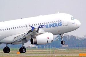 وزير النقل الأمريكي يؤكد قرب إكمال تحديث طائرات "إيه 320" ويطمئن المسافرين