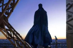 عودة أساني ديوب: Lupin يُشعل شوارع باريس في موسمه الرابع
