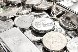 دليل الاستثمار في الفضة.. ما الفرق بين العملات والسبائك والفضة الخردة؟