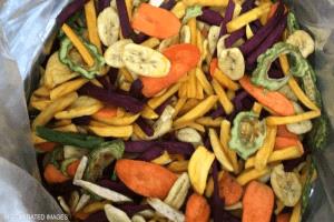 منها الخضروات المقرمشة.. 6 أطعمة تبدو صحية لكنها مضرة