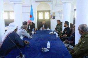 القوات الجنوبية والسلطات المحلية في تريم والسوم تعززان التنسيق الأمني لحفظ الاستقرار