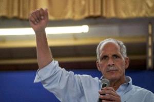 مرشح ترامب يتقدّم بفارق ضئيل في سباق الرئاسة بهندوراس