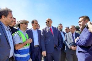 الزُبيدي يثمن تقدم مشروع سد حسان الاستراتيجي بأبين