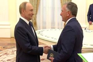 روسيا تصف محادثاتها مع المبعوثين الأمريكيين حول أوكرانيا بـ«البنّاءة»