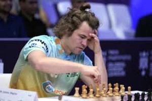 النرويجي كارلسن يحرز لقبه العالمي العشرين في الشطرنج
