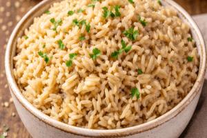 ماذا يفعل تناول الأرز البني يوميا بجسمك؟