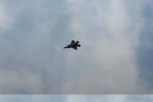 عاجل | طائرات حربية مجهولة تحلق في سماء مدينة الميادين شرقي دير الزور.