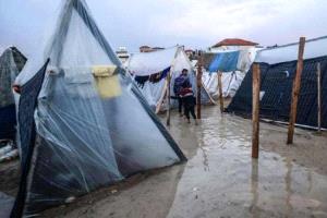 مطر الحرب يضاعف المأساة: خيام غزة تحت الماء