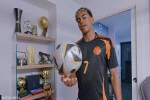 لامين يامال يكشف أسرار شقته وحياته الشخصية