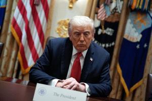 عاجل | ترامب يخطط للإعلان عن "هيئة حاكمة" جديدة في غزة خلال أسبوعين.