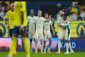 الاتحاد يجدد عقد ثنائي الفريق