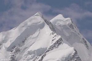 قتيلان ومفقودان فوق جبال نيوزيلندا