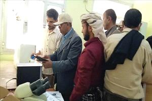 وفد صحي يرفع جودة الخدمات الطبية في مركز سرار يافع بأبين