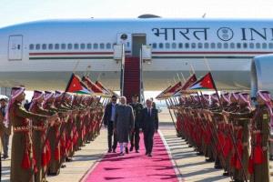 مودي يصل الأردن بمناسبة الذكرى الـ75 للعلاقات الدبلوماسية