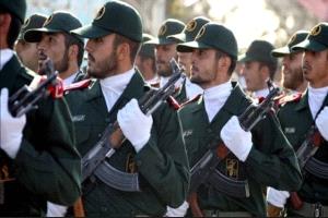 عاجل.. الحرس الثورى الإيراني يطلق صواريخ بعيدة المدى في مناورات بحر عمان قرب مضيق هرمز