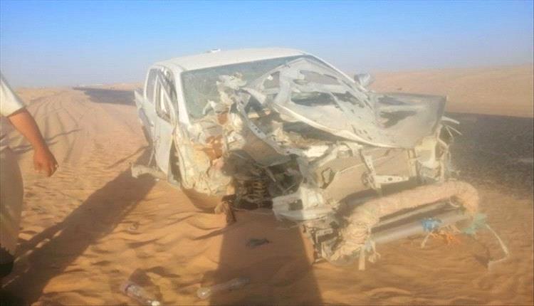 إصابة ثلاثة مغتربين جراء انفجار لغم في صحراء الجوف
