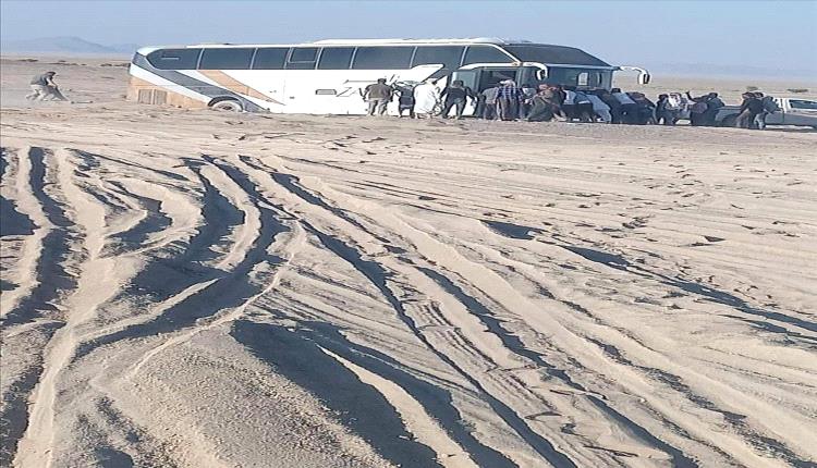 إنقاذ 47 مسافرًا من الموت عطشًا في صحراء الرويك
