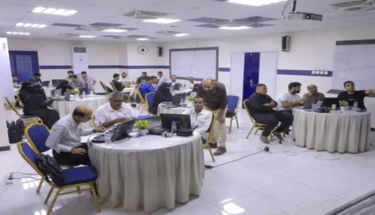 منسقية انتقالي جامعة حضرموت تقيم دورة تدريبية بعنوان “استخدام أدوات الذكاء الاصطناعي
