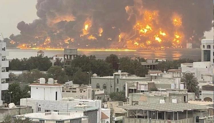قصف أميركي على الحديدة.. والحوثيون يستهدفون "هاري ترومان"
