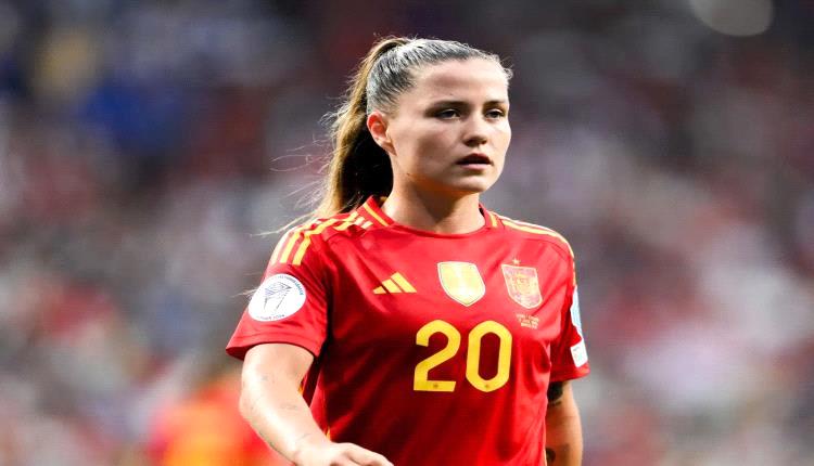 بونماتي تعود لمنتخب إسبانيا قبل انطلاق يورو السيدات

