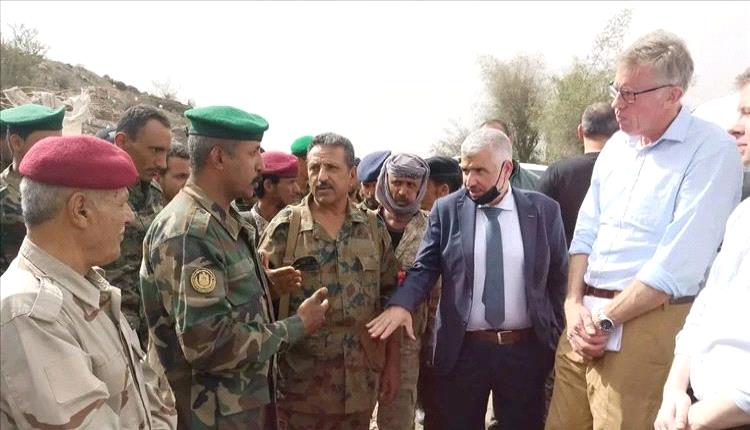 الوفد الأممي يزور نقاط تأمين خط الضالع – صنعاء ويشيد بجهود تعزيز الأمن والتهدئة