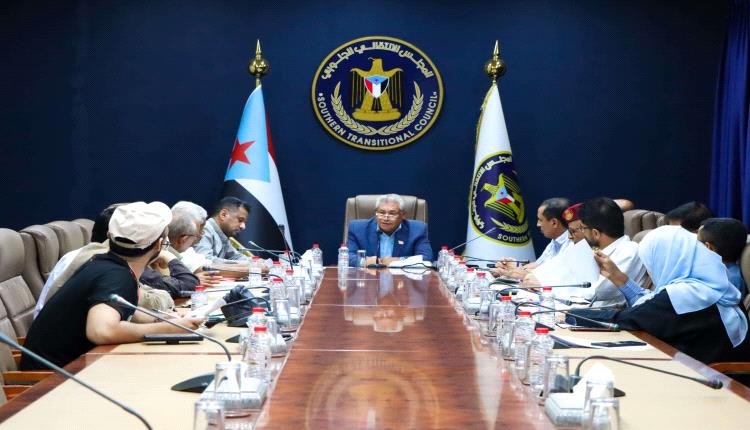الهيئة السياسية تشيد بالتحركات الدبلوماسية للرئيس الزُبيدي وتدعو لتحرك حكومي عاجل لمعالجة التدهور الخدمي والاقتصادي