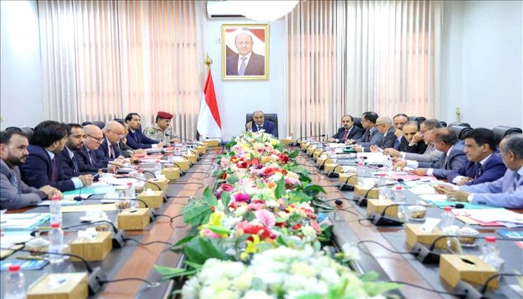 عدن تحترق.. وحكومة تصحو متأخرة: خطة إسعافية لإنقاذ الكهرباء وسط غضب شعبي متصاعد
