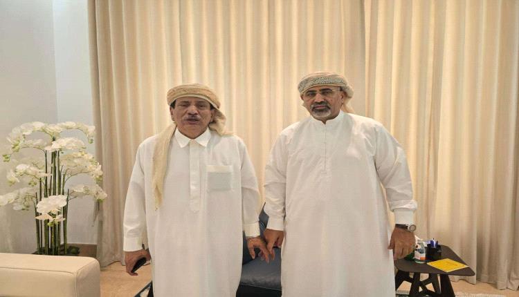 الرئيس الزُبيدي يشيد بأمن المهرة ويؤكد دعمه للسلطة المحلية وتمكين أبناء المحافظة