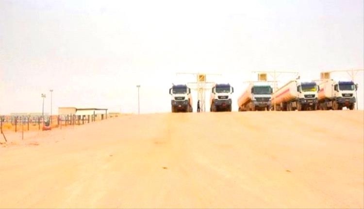 احتجاجًا على تجاهل مطالبهم.. عمال قطاع العقلة بشبوة يوقفون ضخ النفط إلى عدن مجددًا