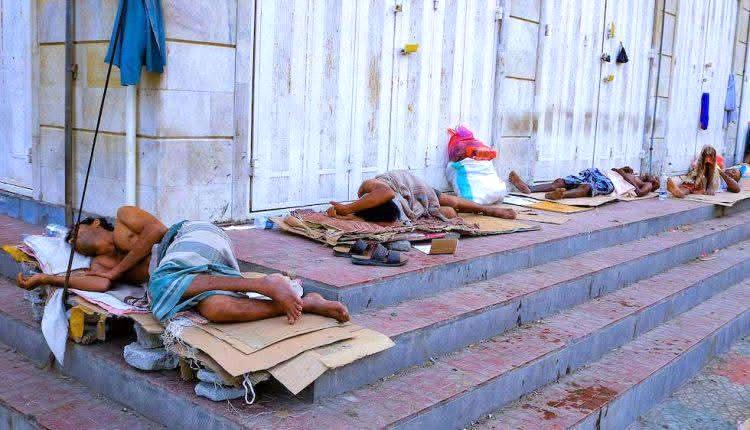 عدن تختنق تحت وطأة الانهيار.. "لك الله يا عدن" صرخة مدينة تتهاوى بلا معين