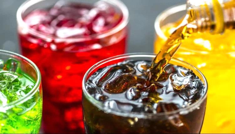 مكونات قاتلة في المشروبات الغازية.. تسبب حصوات الكلى وتضر بالصحة العامة
