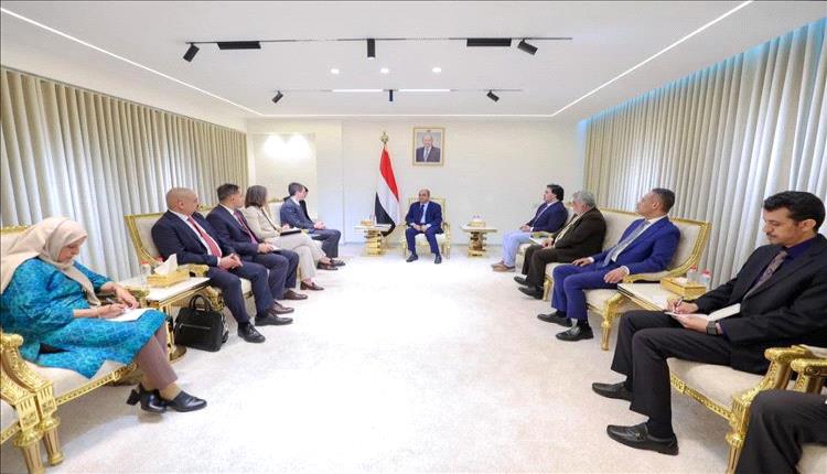 بن بريك يقود حوارًا استراتيجيًا مع البنك الدولي لإنقاذ الاقتصاد اليمني