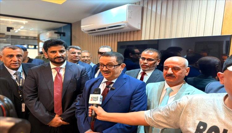 "نافذة جديدة إلى الوطن".. اليمنية تفتتح فرعها الثالث في القاهرة لتخفيف معاناة المسافرين