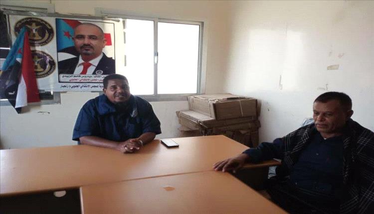 انتقالي زنجبار يبحث مع مكتب النقل إعادة تأهيل الفرز وتنظيم حركة النقل بالمديرية

