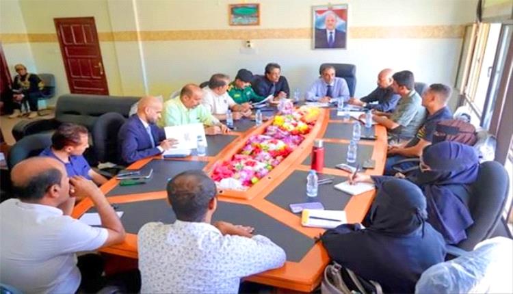 شبوة تدق ناقوس الخطر: أزمة المهاجرين تتفاقم والسلطات تدعو لتحرك دولي عاجل
