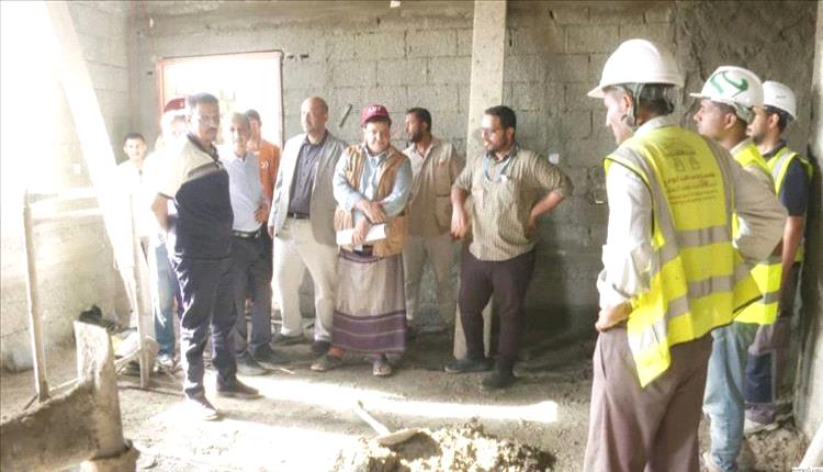 الأمين العام لمحلي حضرموت يطّلع على نسبة الإنجاز في مشروع مركز الصادرات السمكية بحضرموت
