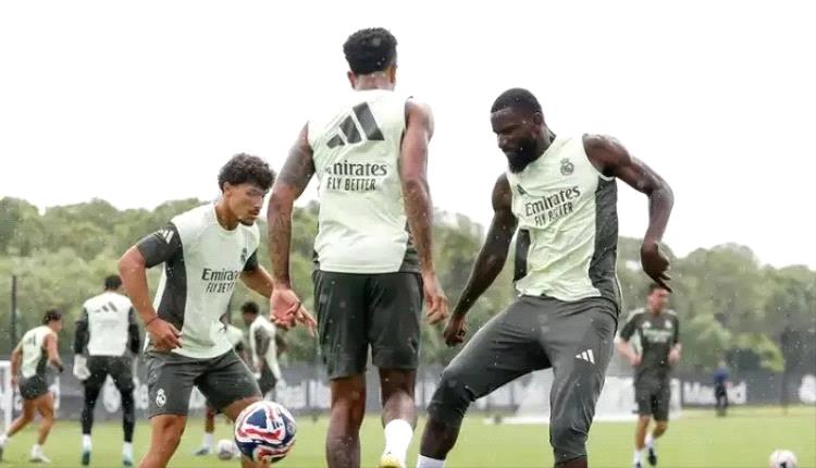 ريال مدريد يعلن رحيل لاعبه المغربي
