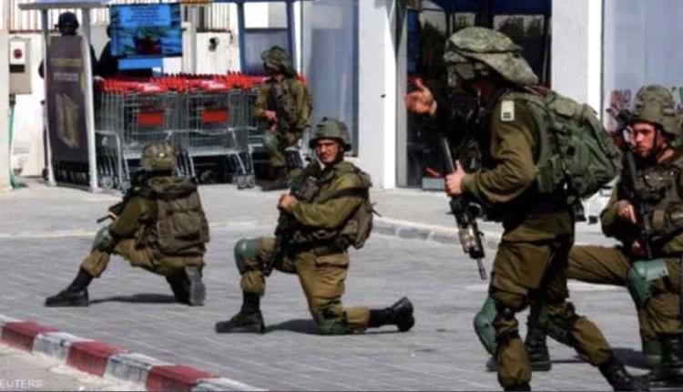 مقتل 20 فلسطينياً عند مركز توزيع مساعدات بخان يونس
